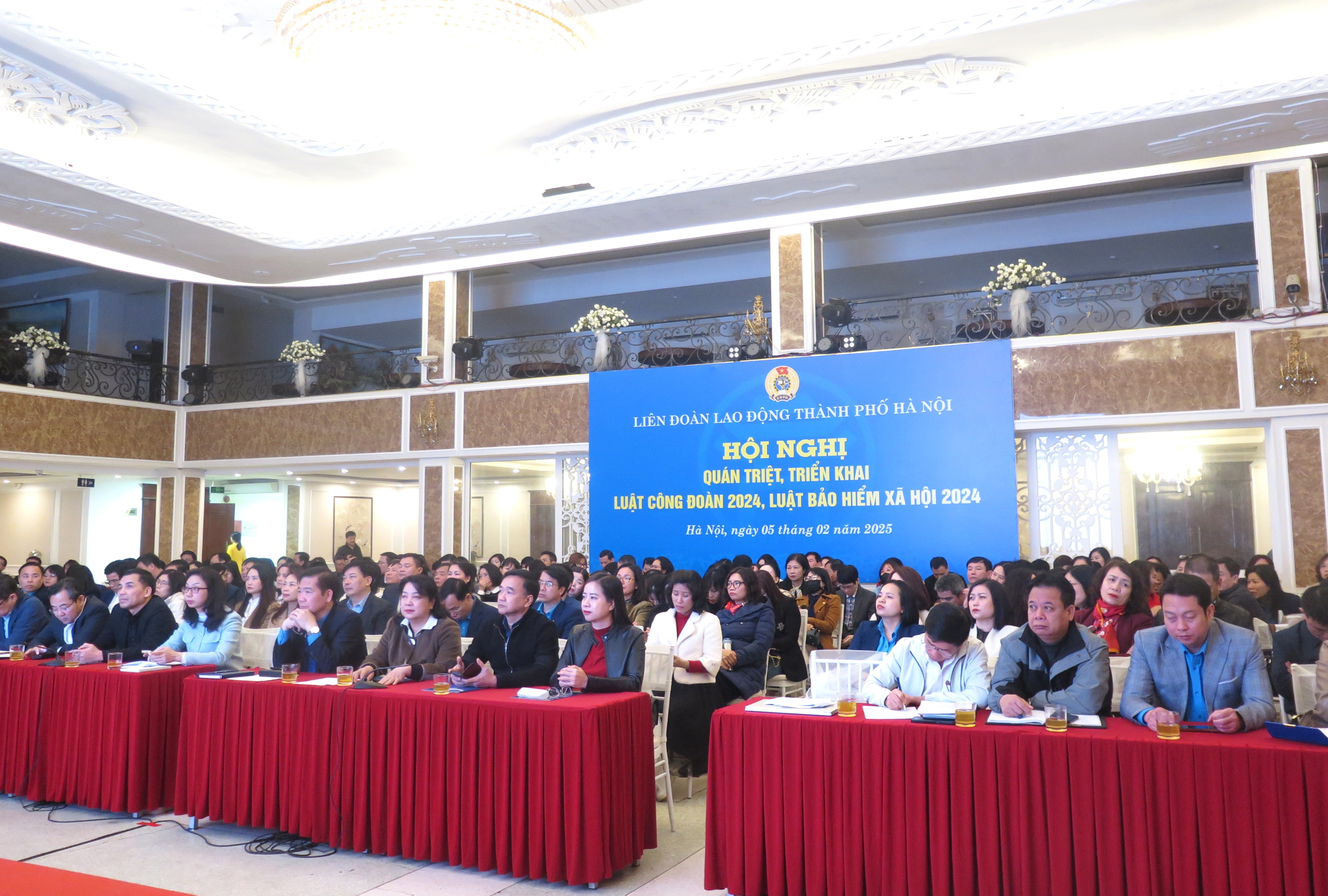 Liên đoàn Lao động thành phố Hà Nội triển khai quán triệt Luật Công đoàn, Luật Bảo hiểm xã hội năm 2024: Hành trang pháp lý vững chắc trong giai đoạn mới