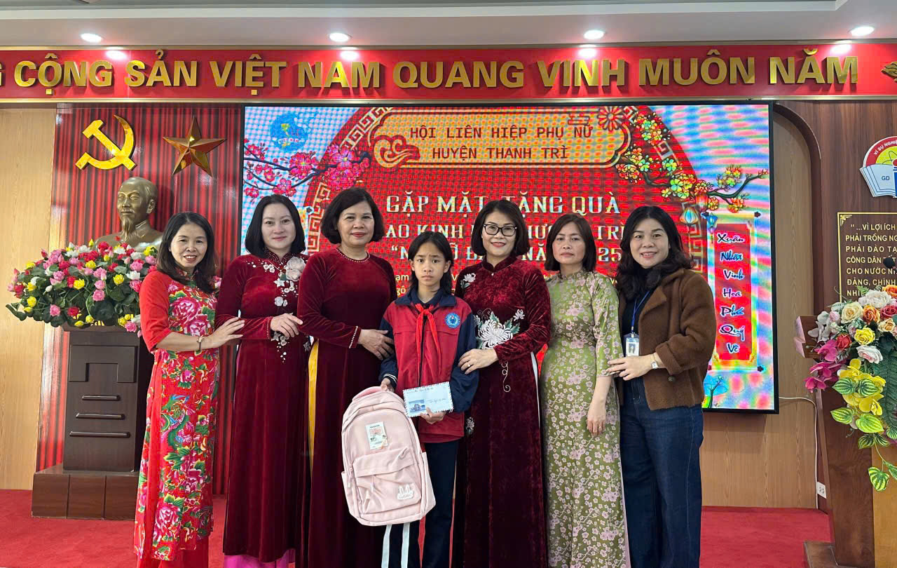 Lan tỏa yêu thương, trao Tết đầm ấm đến phụ nữ và trẻ em yếu thế huyện Thanh Trì