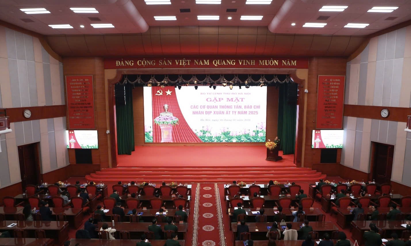 Bộ Tư lệnh Thủ đô Hà Nội gặp mặt báo chí: Đẩy mạnh phối hợp tuyên truyền nhiệm vụ quân sự, quốc phòng năm 2025
