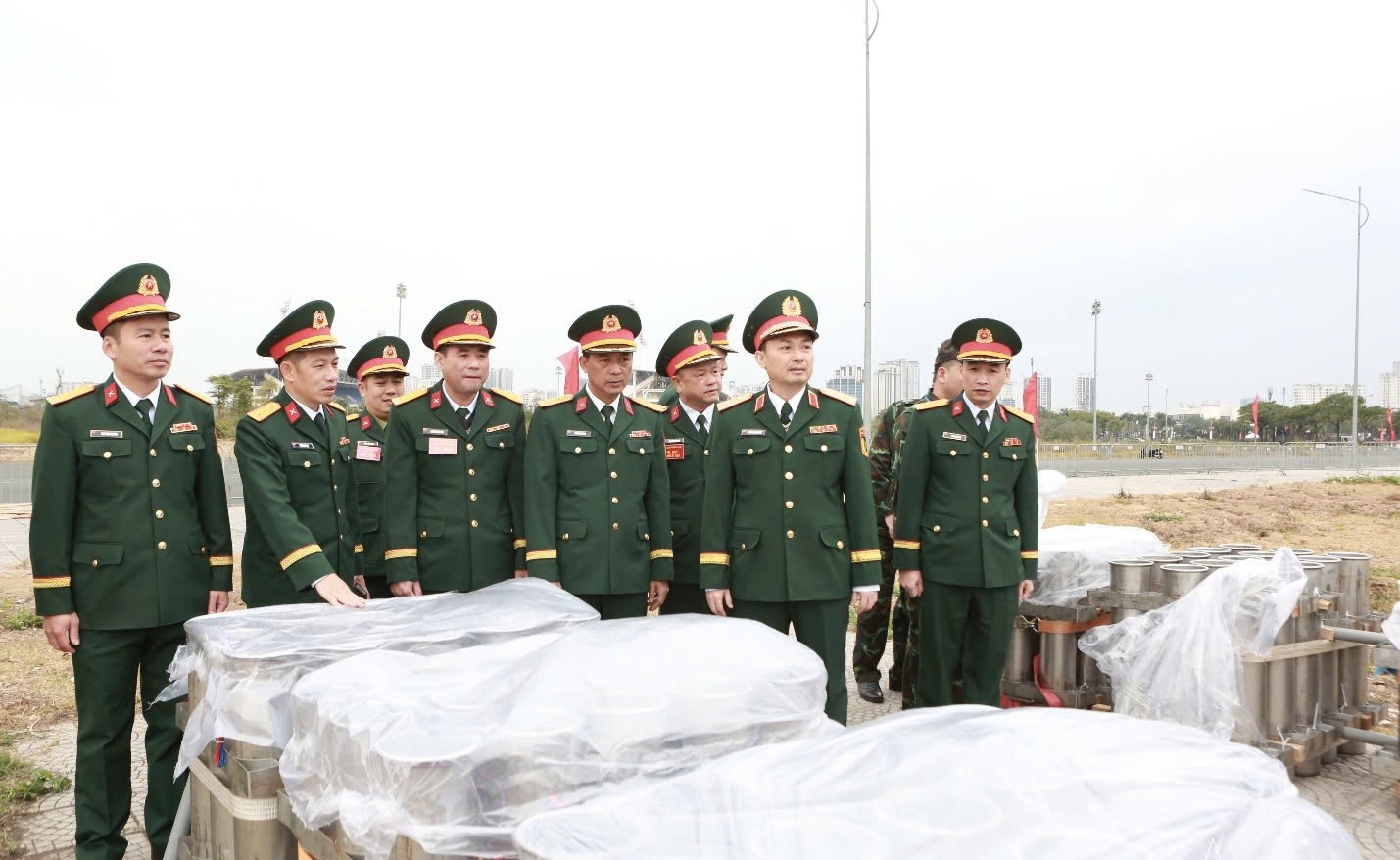 Bảo đảm an toàn tuyệt đối trong dịp Tết: Tư lệnh Bộ Tư lệnh Thủ đô kiểm tra công tác bắn pháo hoa và trực sẵn sàng chiến đấu