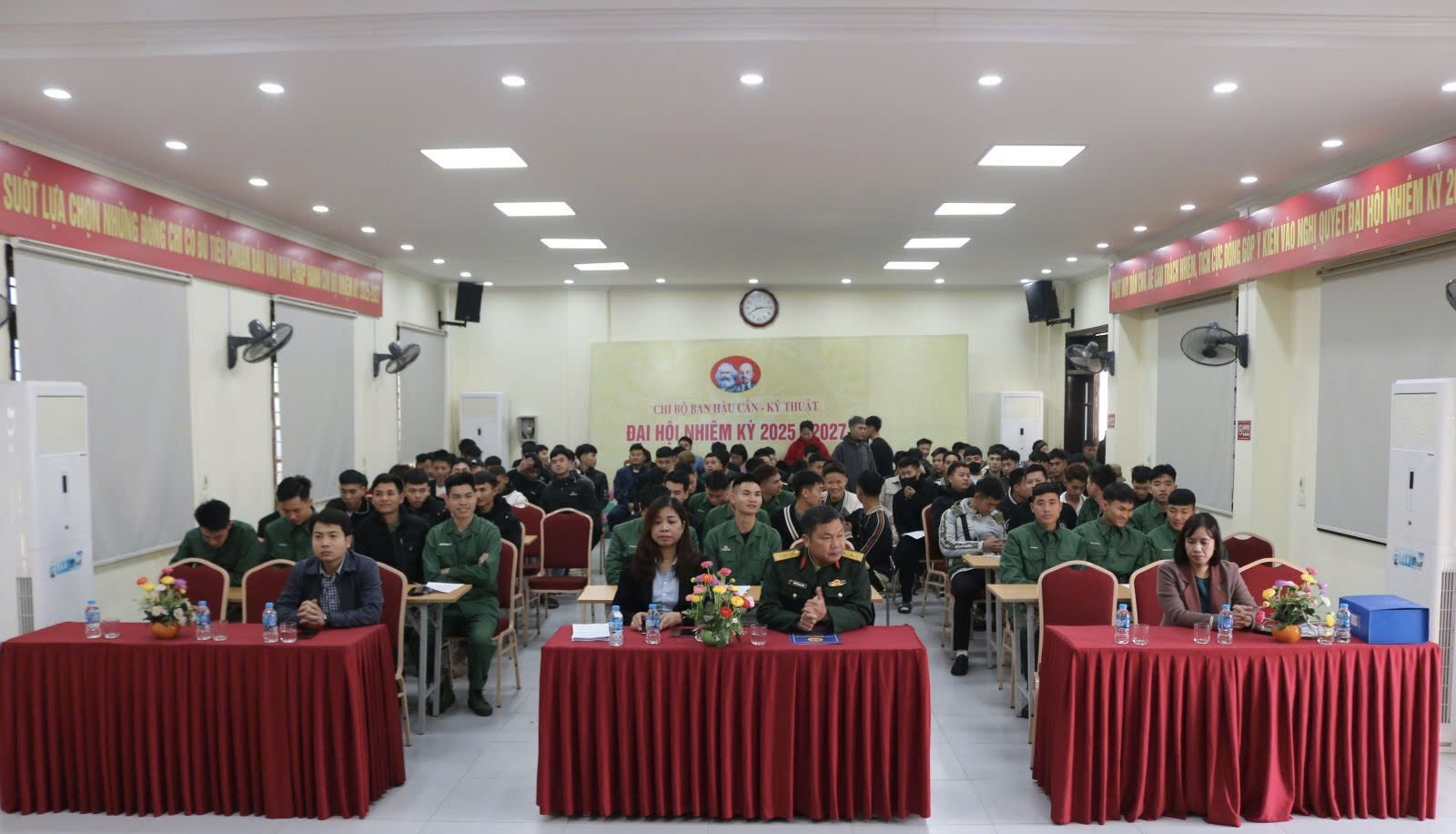 132 quân nhân xuất ngũ trở về địa phương: Lực lượng nòng cốt xây dựng thế trận quốc phòng toàn dân