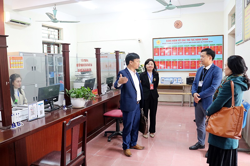 Huyện Chương Mỹ kiểm tra công vụ đầu Xuân: Tinh thần trách nhiệm lan tỏa ngay từ ngày làm việc đầu tiên