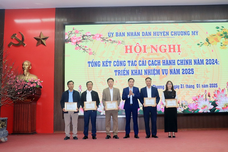 Huyện Chương Mỹ đẩy mạnh cải cách hành chính, chuyển đổi số: Gắn kết hành động, lan tỏa hiệu quả