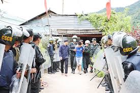 Hà Nội khen thưởng đột xuất hai cán bộ Công an có thành tích xuất sắc trong đấu tranh phòng, chống tội phạm