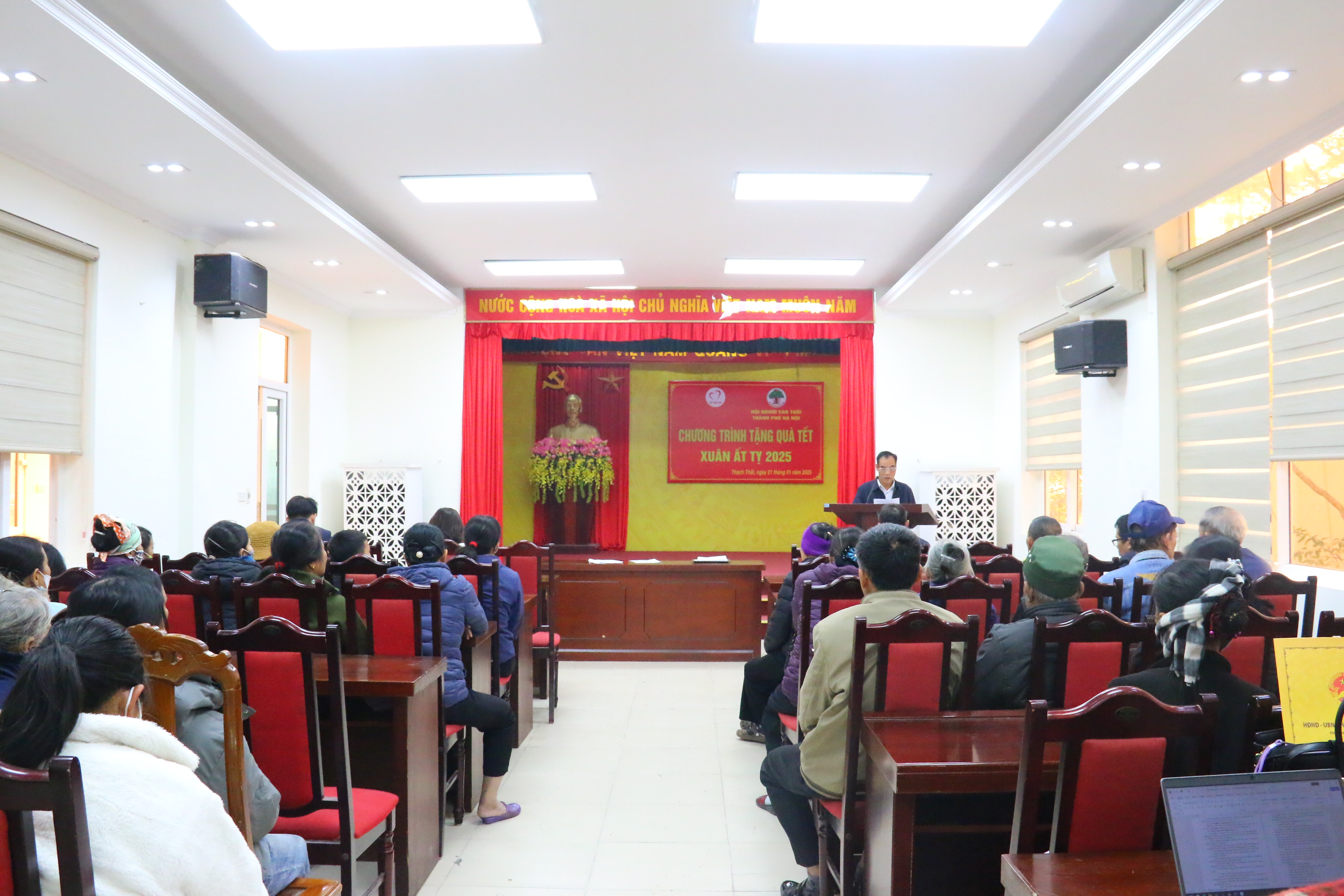 Lan tỏa nghĩa tình sâu sắc, động viên người cao tuổi đón Tết đầm ấm, hạnh phúc