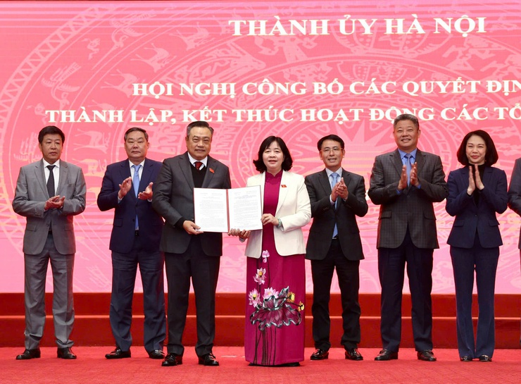 Thành lập Đảng bộ UBND thành phố Hà Nội: Hạt nhân chính trị lãnh đạo toàn diện hệ thống cơ quan hành chính Thủ đô