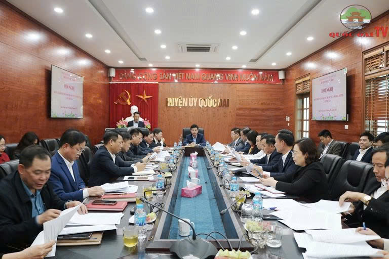 Thống nhất cao phương án sắp xếp bộ máy và chuẩn bị tổ chức Đại hội Đảng bộ huyện khóa XXIV