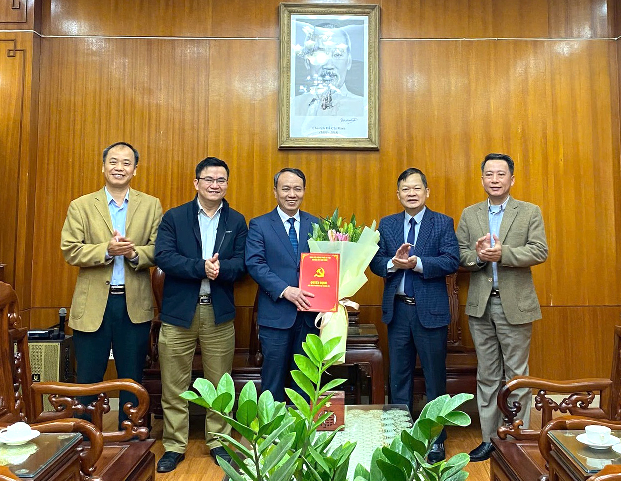 Đồng chí Nguyễn Kim Khôi nghỉ hưu trước tuổi: Hành động gương mẫu, tinh thần trách nhiệm của người cán bộ làm công tác xây dựng Đảng
