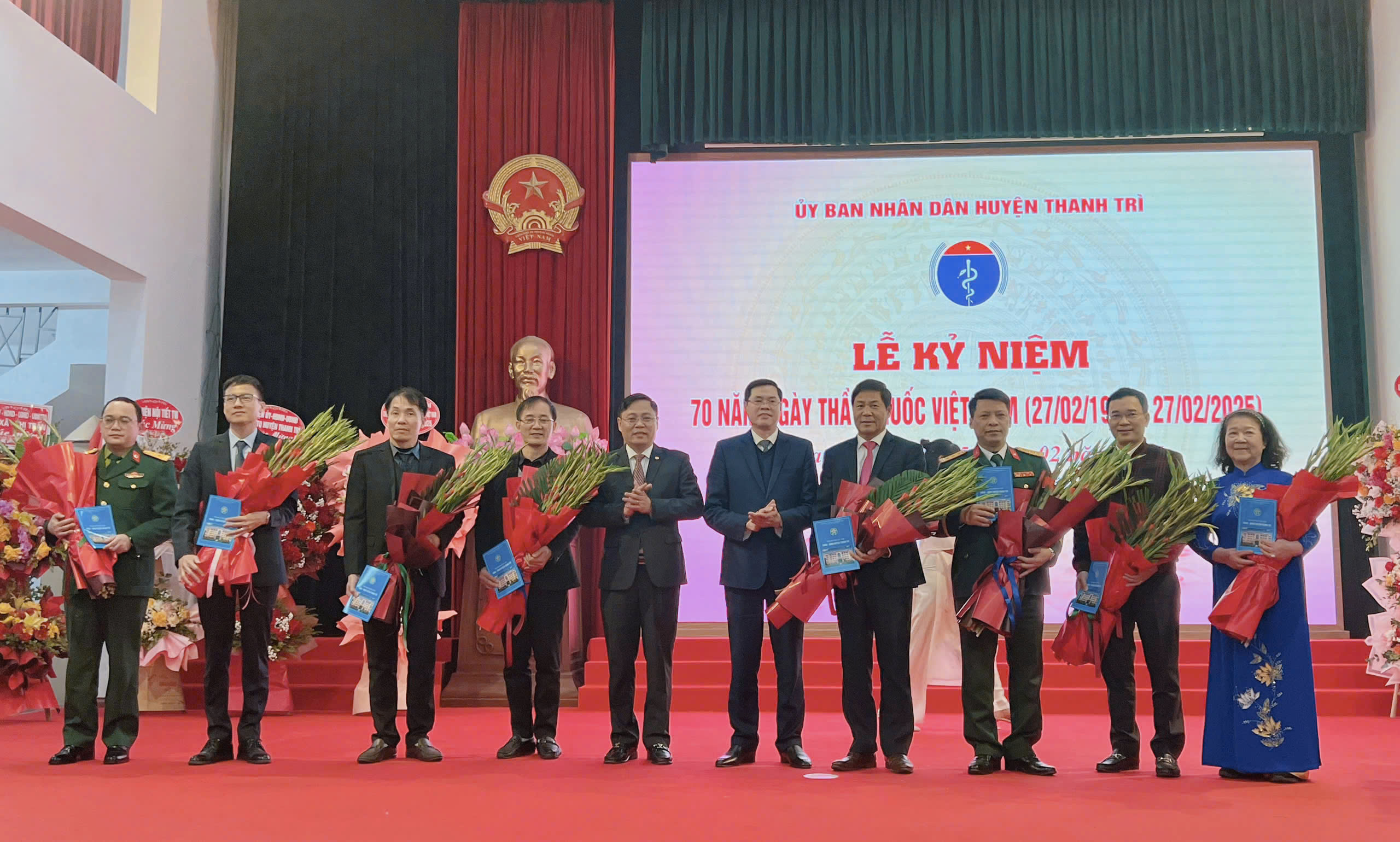 Ngành Y tế huyện Thanh Trì: Giữ vững y đức, vững vàng trước thử thách, hướng tới kỷ nguyên phát triển mới