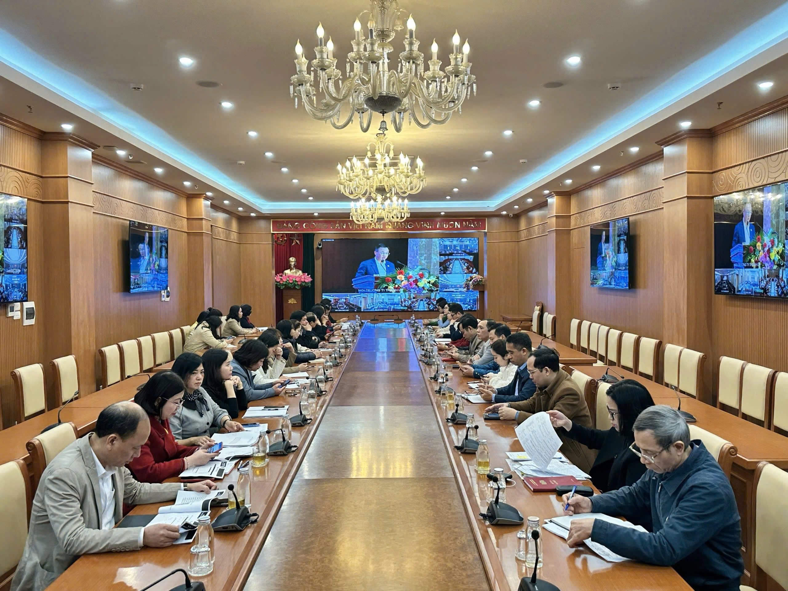 Hà Nội đẩy mạnh chuyển đổi số trong khối cơ quan Đảng và các tổ chức chính trị - xã hội