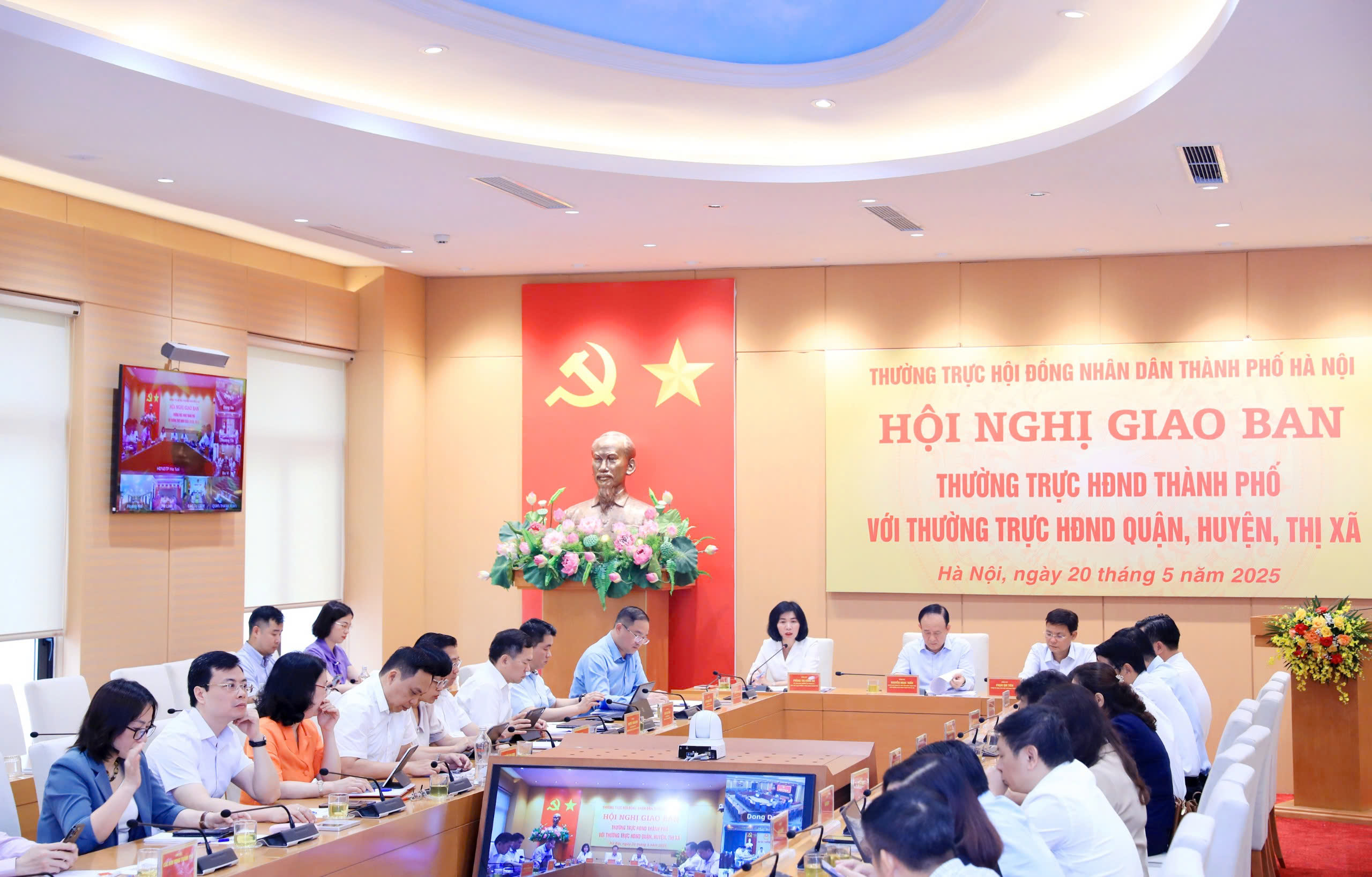 Hà Nội chuẩn bị sẵn sàng cho vận hành mô hình chính quyền địa phương hai cấp