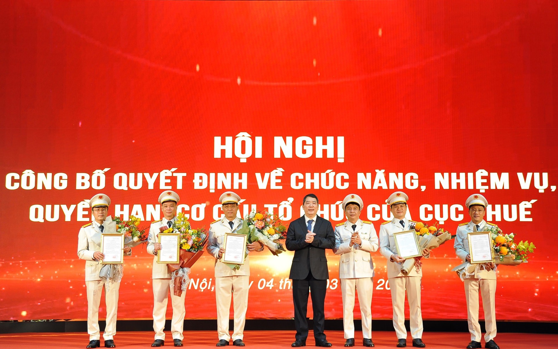 Ngành Thuế tinh gọn bộ máy: Giảm hơn 1.000 đầu mối, tổ chức lại theo mô hình ba cấp