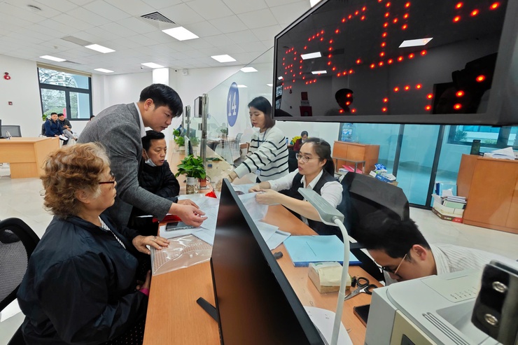 Trung tâm Phục vụ hành chính công Hà Nội tuyển dụng gần 130 nhân sự