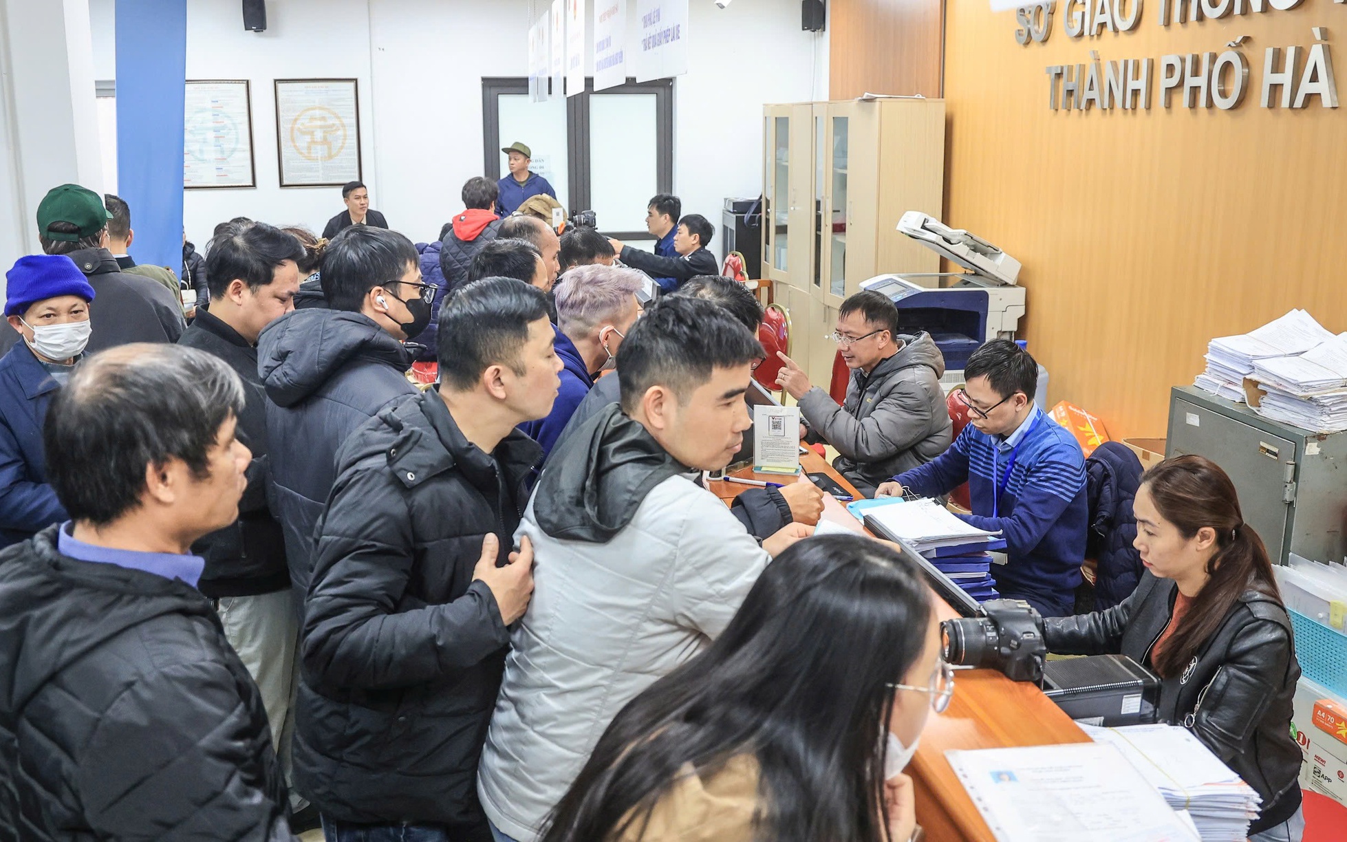 Hà Nội chuyển giao toàn bộ thủ tục cấp giấy phép lái xe về Công an thành phố