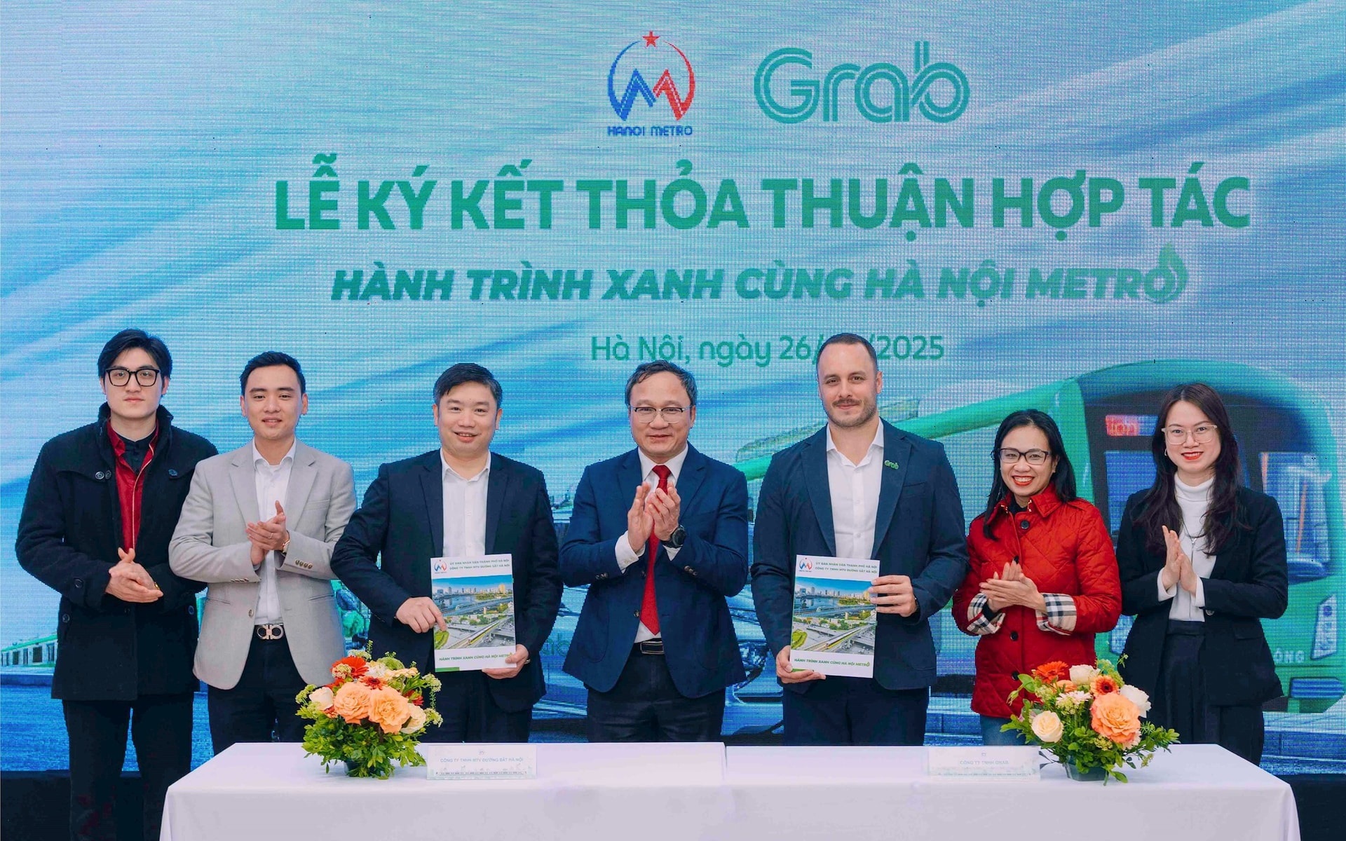 Công ty TNHH một thành viên Đường sắt Hà Nội và Công ty TNHH Grab: Tăng kết nối, nâng trải nghiệm, thúc đẩy giao thông công cộng Thủ đô
