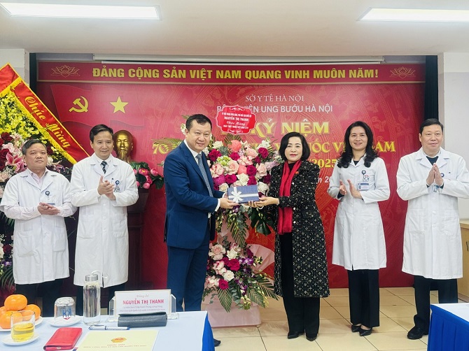 Bệnh viện Ung Bướu Hà Nội khẳng định vai trò bệnh viện tuyến cuối điều trị ung thư, tiếp tục phát triển theo hướng chuyên sâu - hiện đại - hội nhập
