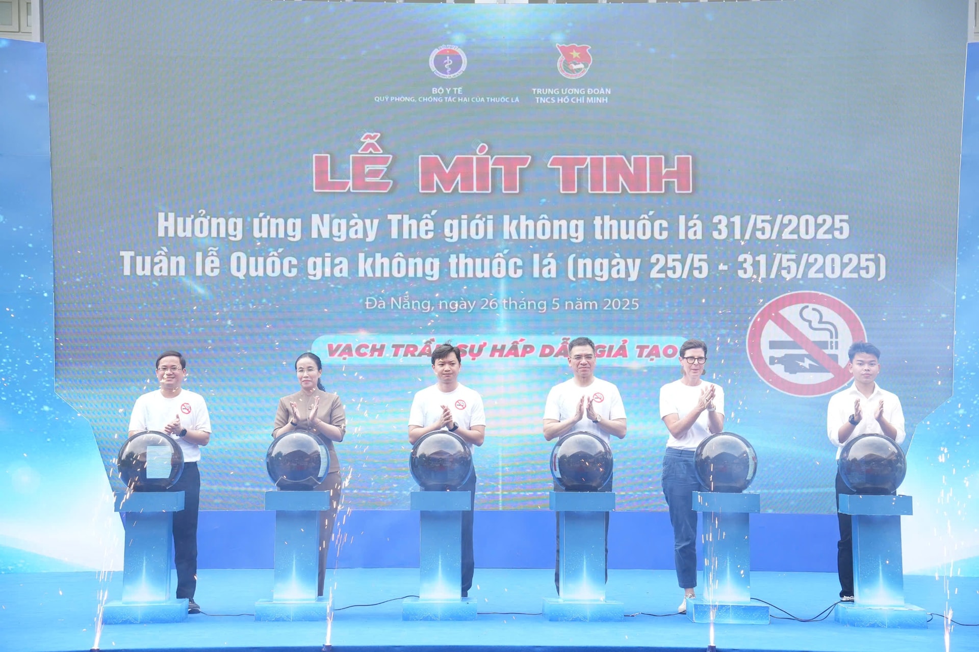 Chung tay bảo vệ giới trẻ trước hiểm họa thuốc lá thế hệ mới