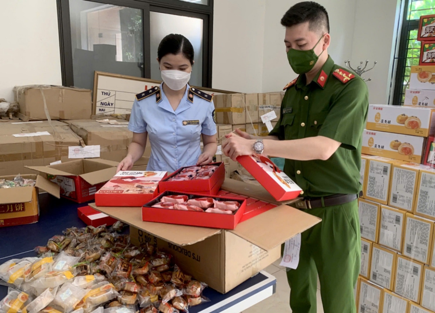 Hà Nội triển khai đồng bộ, quyết liệt công tác phòng, chống buôn lậu, gian lận thương mại và hàng giả