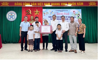 Sở Y tế Hà Nội lan tỏa yêu thương đến trẻ em có hoàn cảnh đặc biệt