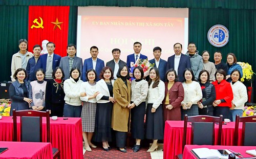 Tăng cường hiệu lực lãnh đạo, nâng cao chất lượng y tế cơ sở từ công tác điều động cán bộ