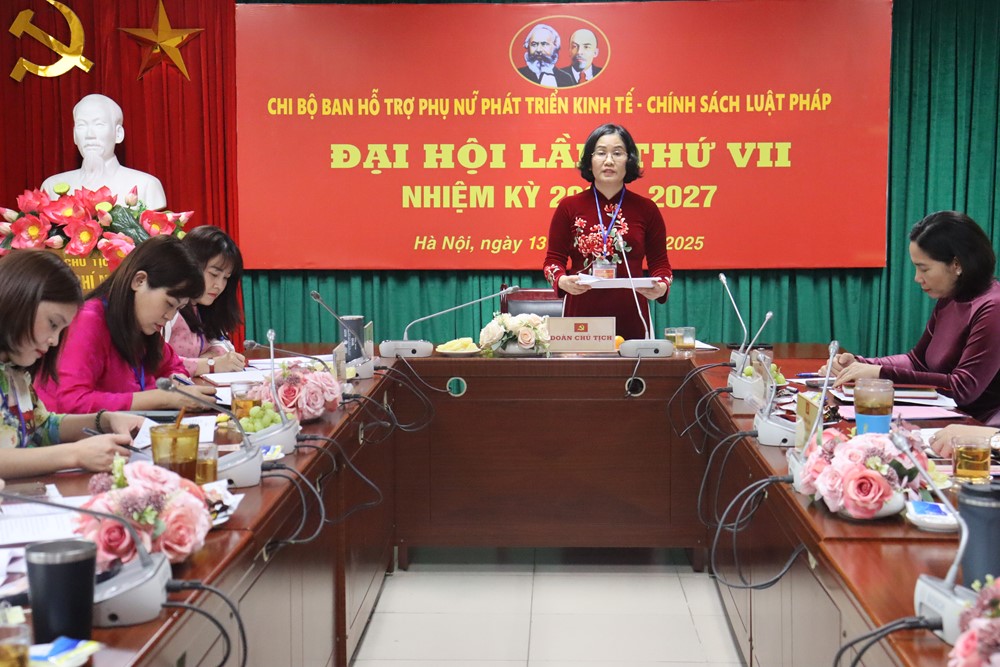 Chi bộ Ban Hỗ trợ phụ nữ phát triển kinh tế - Chính sách luật pháp: Gắn kết lý luận với hành động, khẳng định vai trò hạt nhân chính trị trong nhiệm vụ vì phụ nữ Thủ đô