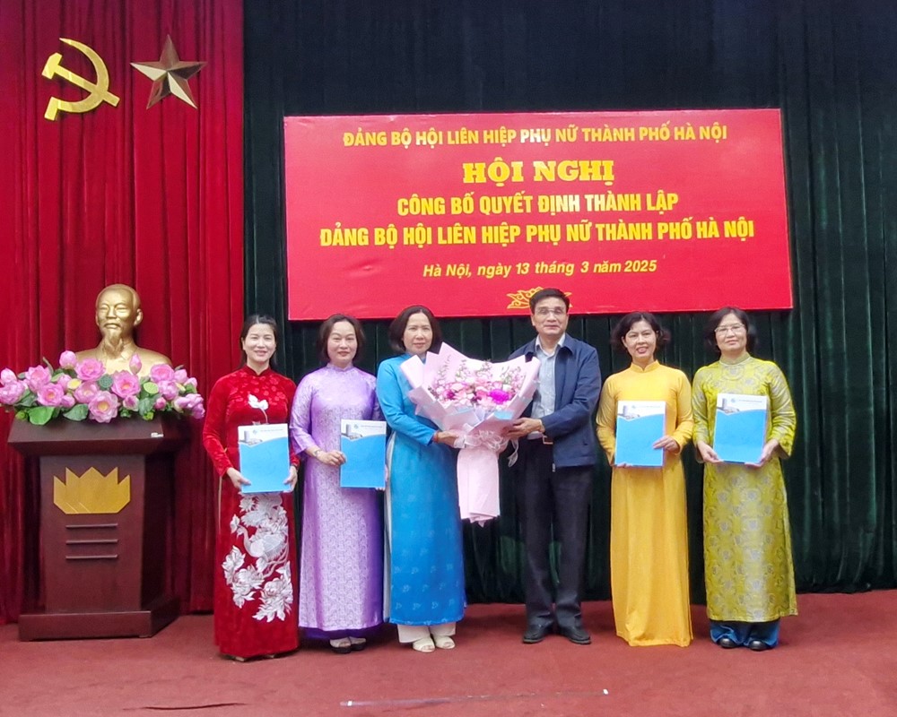 Đảng bộ Hội LHPN Hà Nội tiếp tục khẳng định vai trò nòng cốt trong công tác chính trị, tư tưởng và tổ chức cán bộ nữ Thủ đô