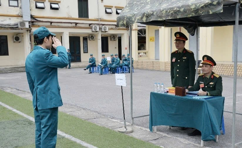 Quận Tây Hồ: Nâng cao năng lực cán bộ quân sự cơ sở qua Hội thi giảng dạy chính trị, huấn luyện quân sự