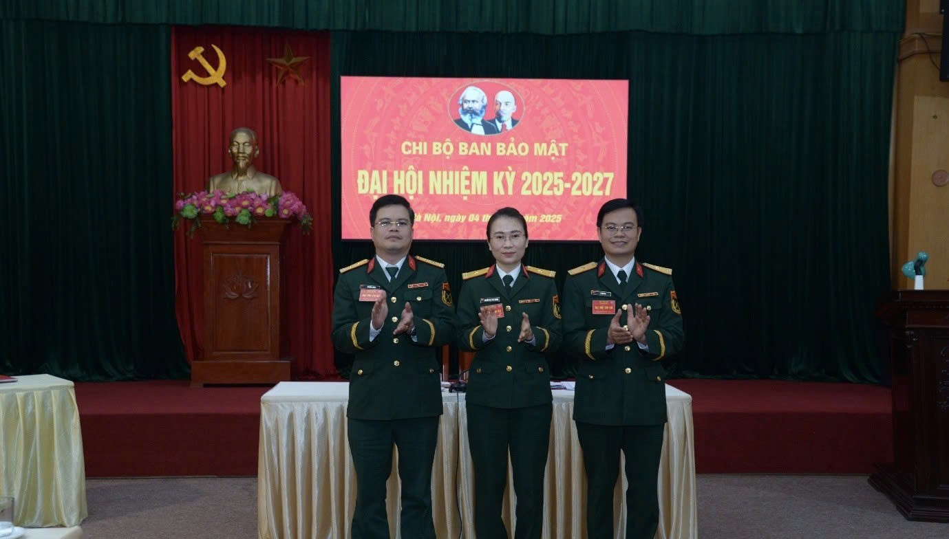 Chi bộ Ban Bảo mật khẳng định bản lĩnh, nâng cao chất lượng quản lý văn thư, lưu trữ trong nhiệm kỳ mới
