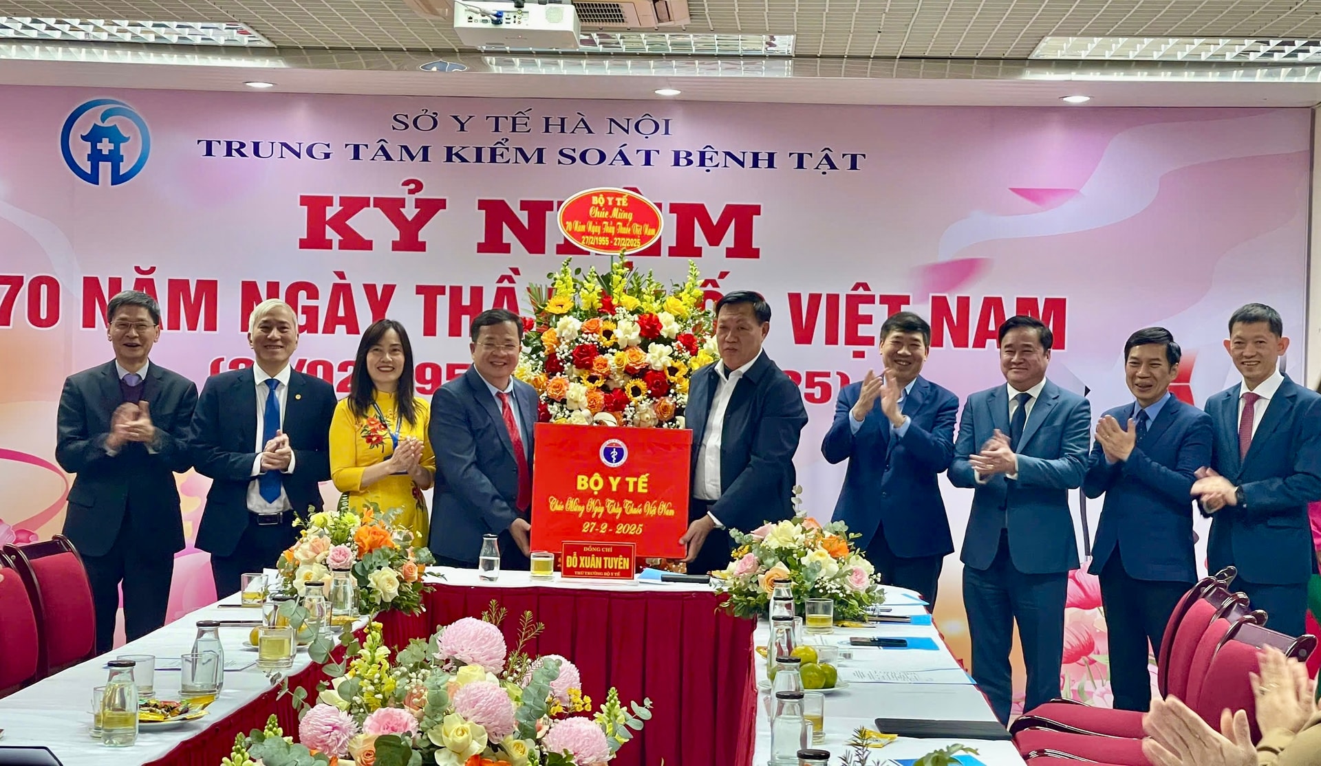 Trung tâm Kiểm soát bệnh tật Hà Nội giữ vững “lá chắn” y tế dự phòng, khống chế dịch bệnh, kiến tạo hệ thống chăm sóc sức khỏe thông minh