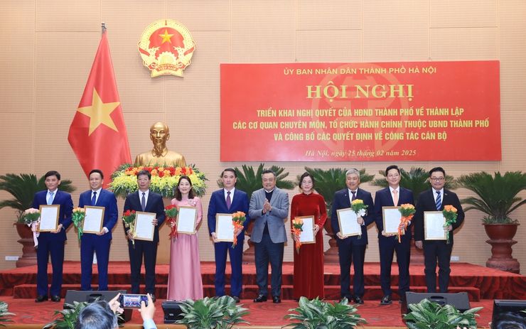 Chủ tịch UBND thành phố Trần Sỹ Thanh: Tổ chức bộ máy phải thay đổi để lớn mạnh hơn