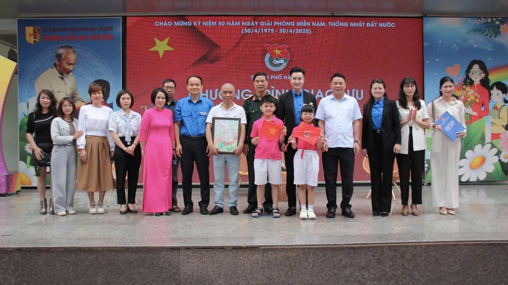 “Kể chuyện lịch sử - Tiếp lửa truyền thống”: Những mầm xanh Thủ đô viết tiếp trang sử cha anh
