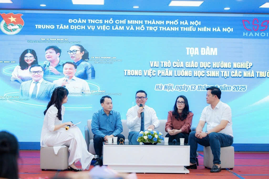 Gỡ bỏ định kiến “học yếu mới học nghề”: Cần một chiến lược hướng nghiệp bài bản, dài hơi