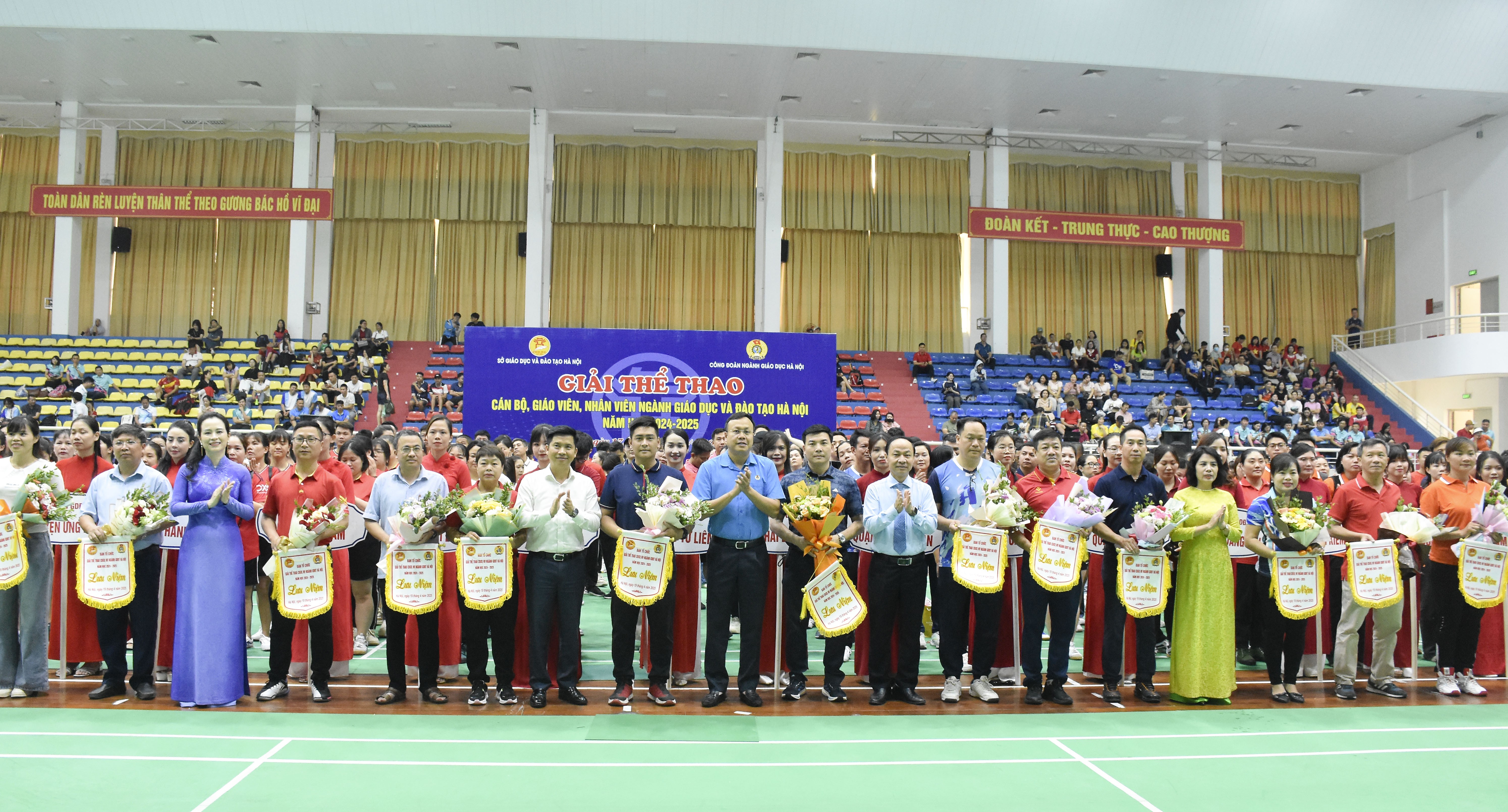 Ngày hội thể thao cán bộ, giáo viên, nhân viên ngành Giáo dục Hà Nội: Gắn kết - Lan tỏa - Truyền cảm hứng