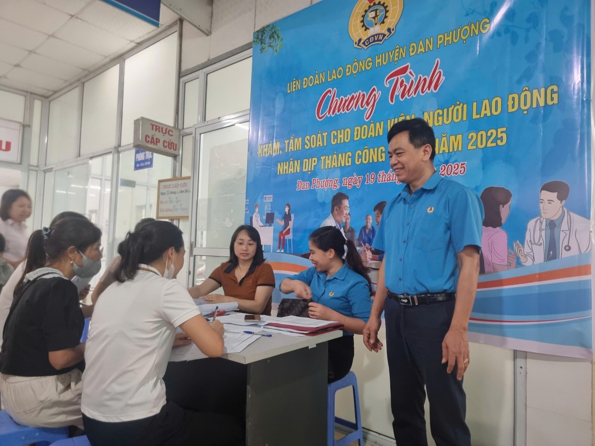 Huyện Đan Phượng: Khám sức khỏe miễn phí cho người lao động – Hành động thiết thực trong Tháng Công nhân