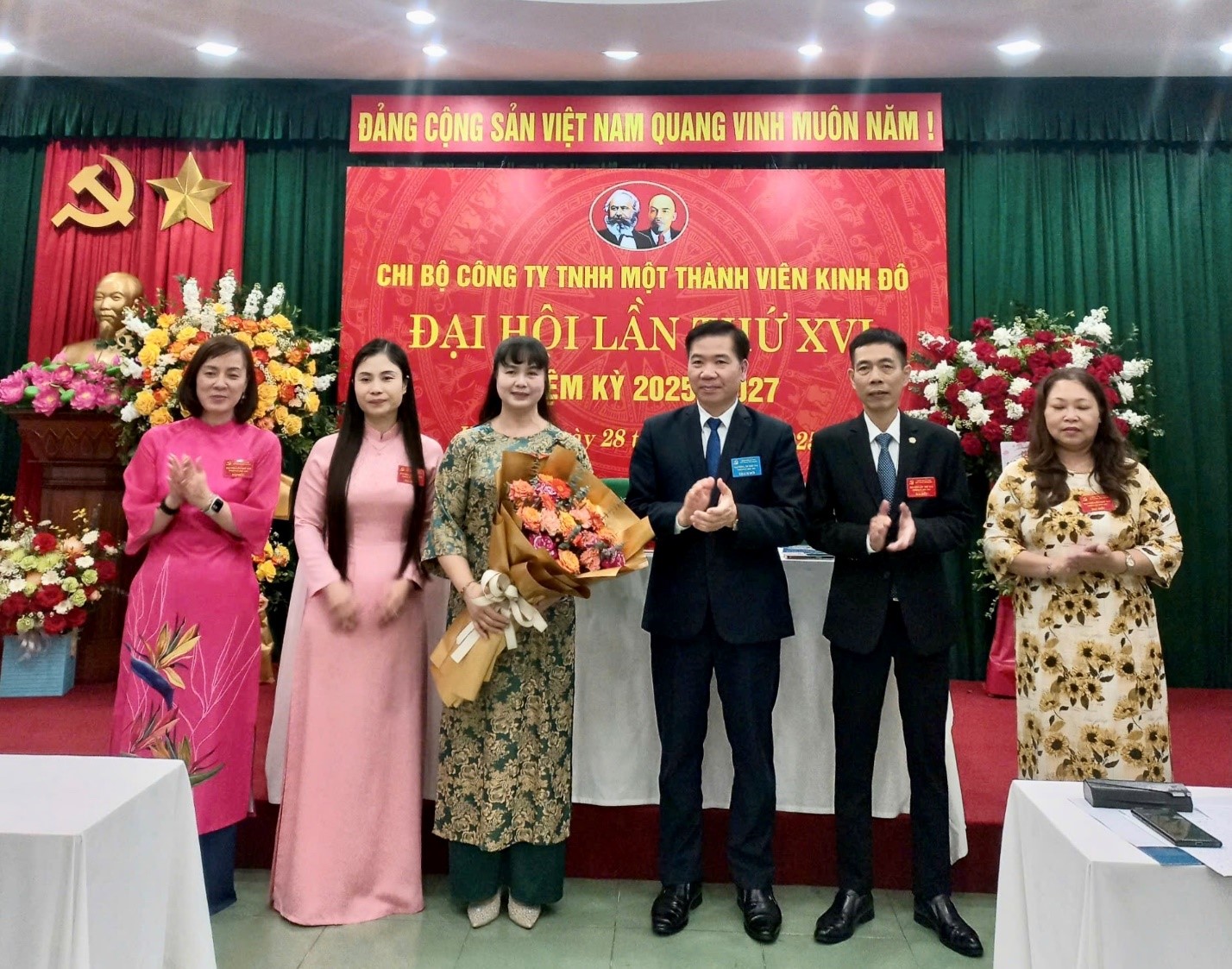 Chi bộ Công ty Kinh Đô tổ chức Đại hội lần thứ XVI: Khẳng định quyết tâm xây dựng tổ chức Đảng trong sạch, vững mạnh