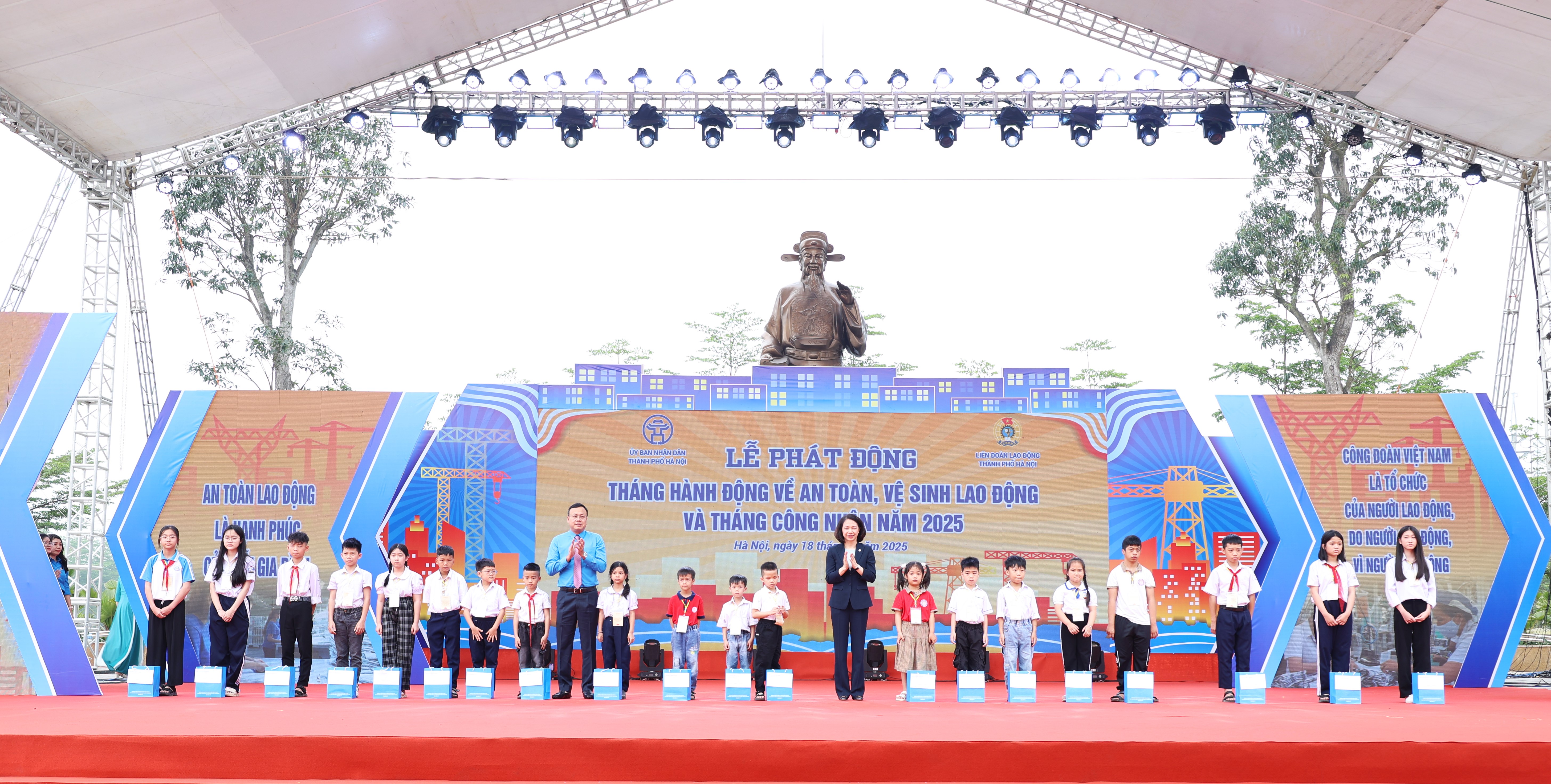 Công đoàn Thủ đô đồng loạt ra quân: Hành động thiết thực vì an toàn, vì người lao động, vì Thủ đô xanh