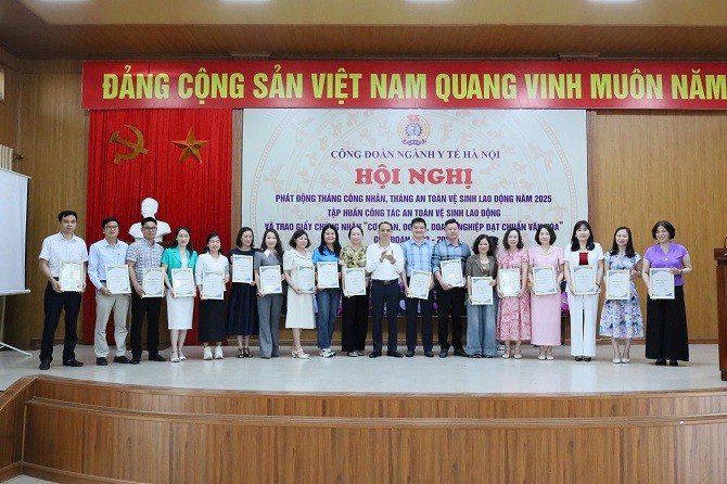 Tháng Công nhân và Tháng hành động về An toàn, Vệ sinh Lao động năm 2025: Công đoàn ngành Y tế Hà Nội đẩy mạnh phong trào thi đua, nâng cao chất lượng môi trường làm việc