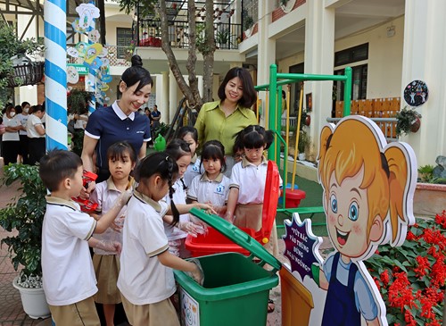 Xây dựng trường mầm non “Sáng - Xanh - Sạch - Đẹp”: Từ trải nghiệm thực tế đến hành động lan tỏa lối sống xanh