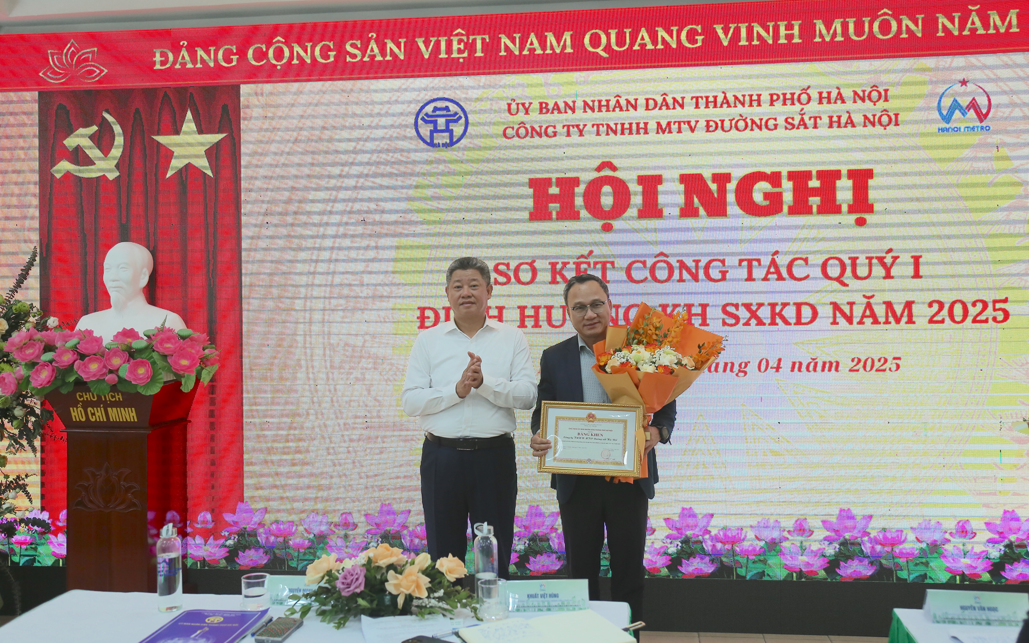 Đường sắt Hà Nội đặt mục tiêu vận chuyển hơn 19 triệu lượt hành khách trong năm 2025