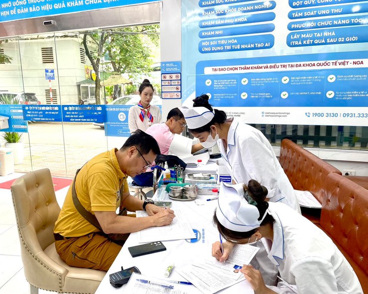 Hà Nội: 65 cơ sở y tế hoàn tất liên thông dữ liệu khám sức khỏe lái xe, người dân có thể làm thủ tục hoàn toàn trực tuyến