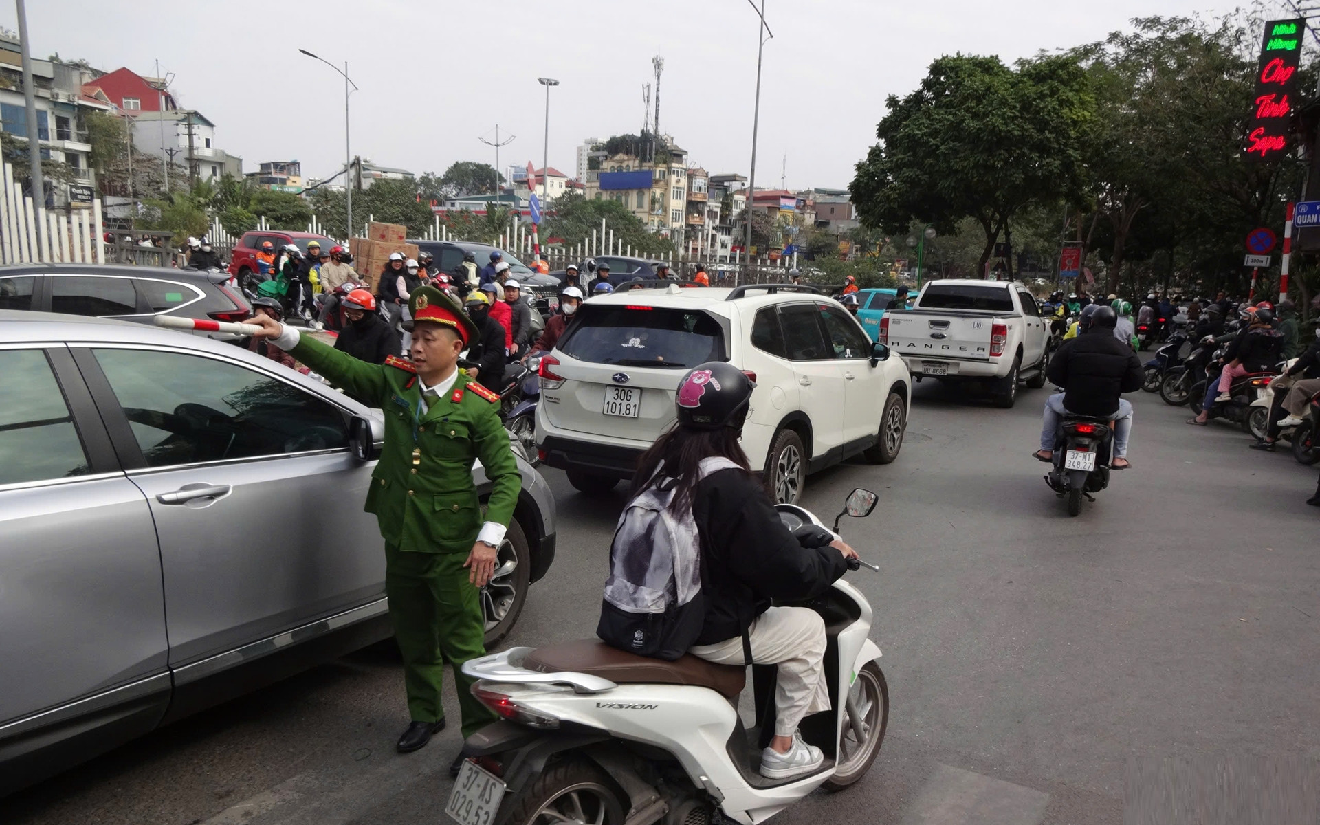 Hà Nội điều chỉnh tổ chức giao thông đường Nguyễn Ngọc Vũ: Phân làn hai chiều, cấm dừng đỗ xe nhiều đoạn tuyến