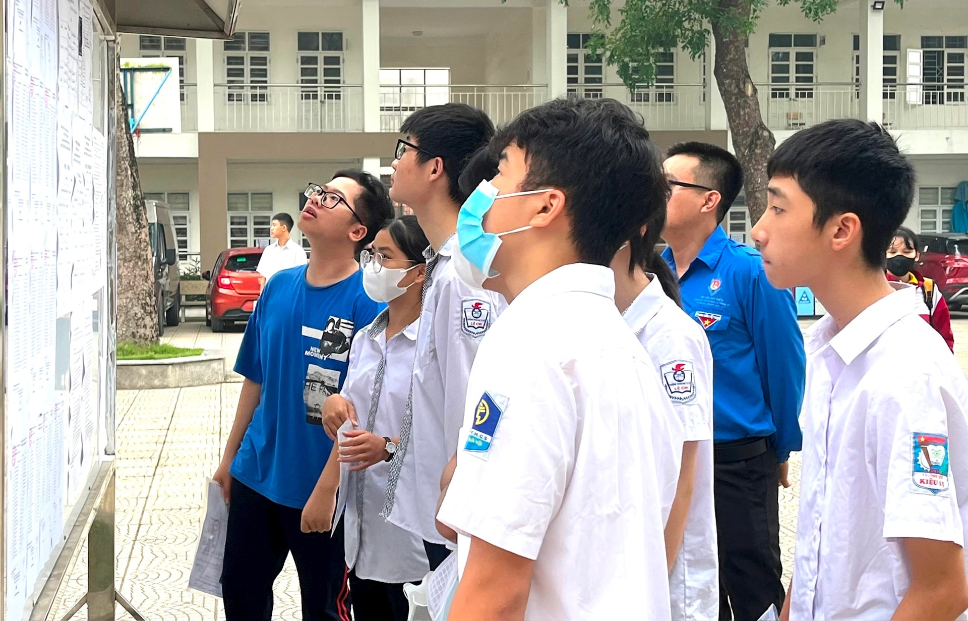 Hà Nội giao hơn 79.000 chỉ tiêu tuyển sinh lớp 10 công lập, nâng tỷ lệ vào trường công lên 64%