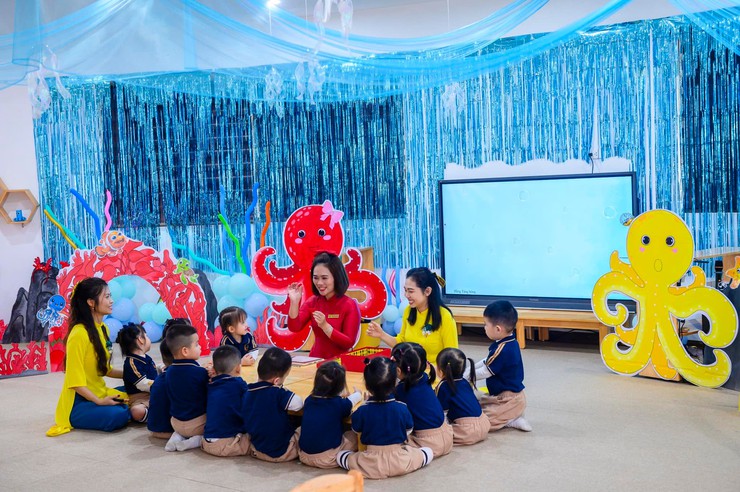 Học sinh Hà Nội nghỉ 5 ngày dịp lễ 30-4 và 1-5, yêu cầu tăng cường phòng dịch và đảm bảo an toàn trường học