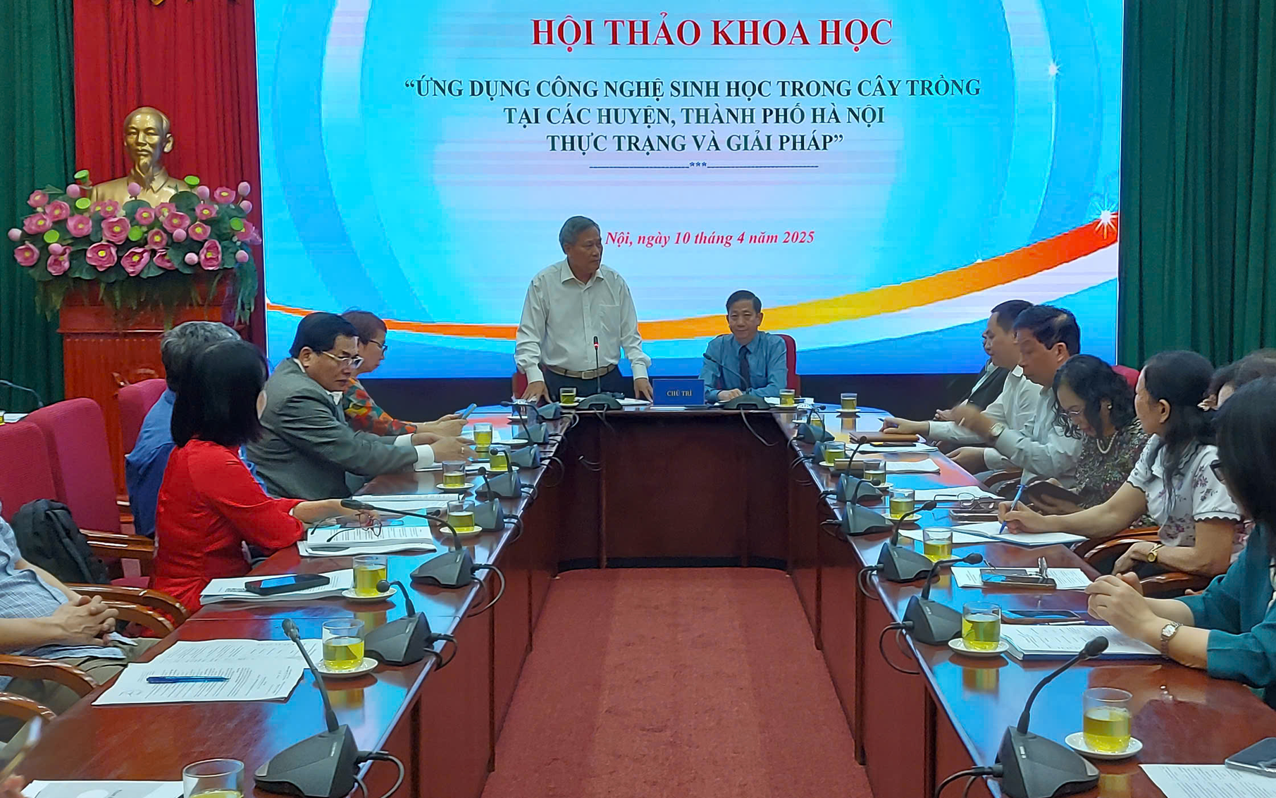 Ứng dụng công nghệ sinh học trong trồng trọt: Giải pháp chiến lược cho nông nghiệp xanh Thủ đô