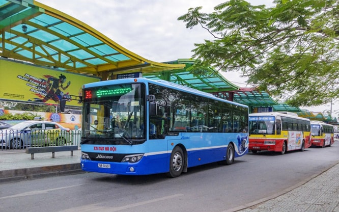 Hà Nội điều chỉnh đồng bộ 44 tuyến buýt, nâng chất lượng vận tải công cộng theo hướng hiện đại, thân thiện