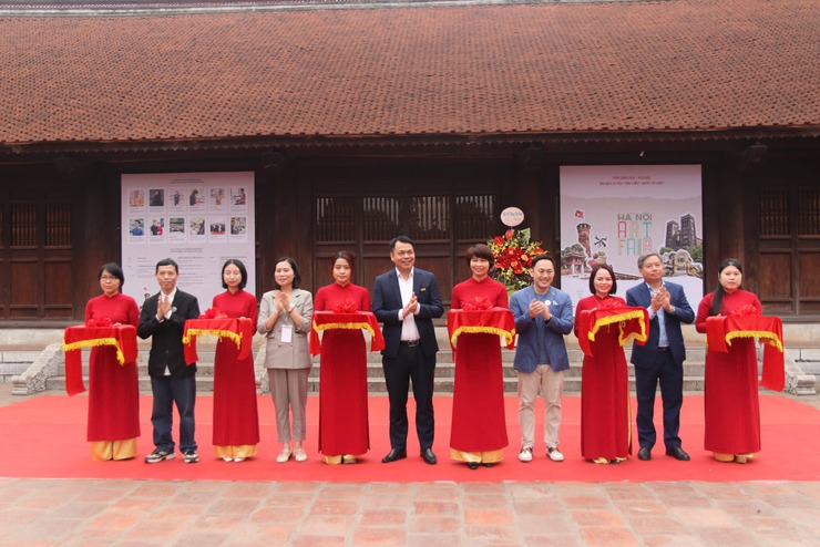 “Đa sắc” tại Văn Miếu: Khi màu nước chạm vào chiều sâu văn hóa dân tộc