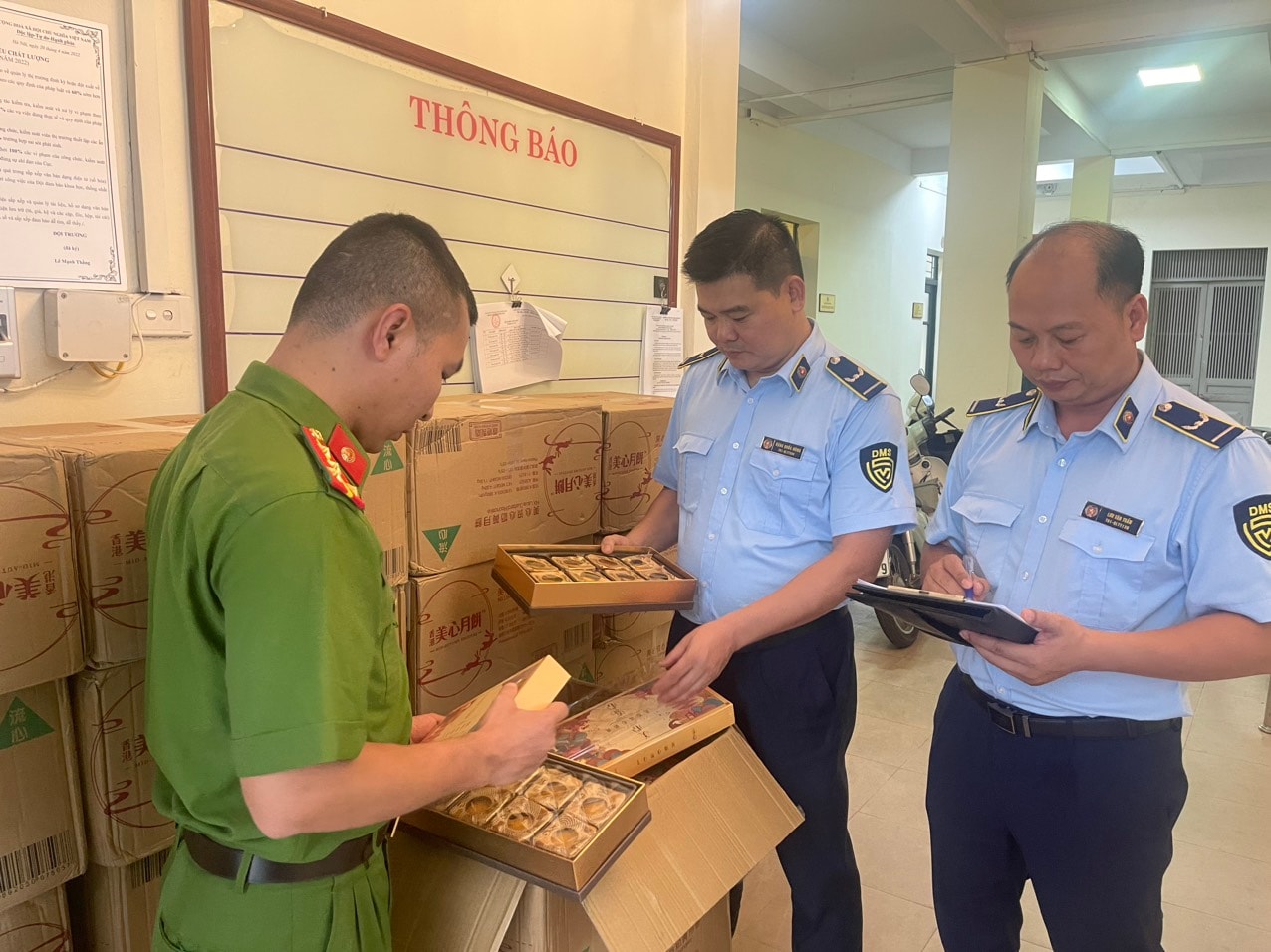 Hà Nội phát động cao điểm chống buôn lậu, gian lận thương mại, hàng giả và vi phạm sở hữu trí tuệ
