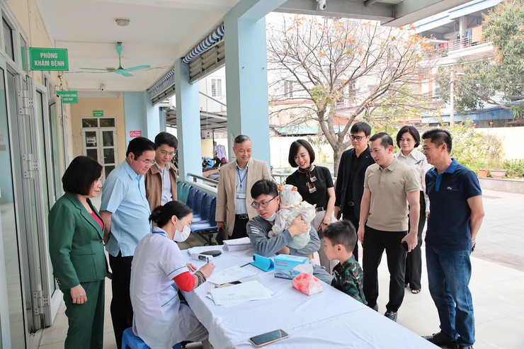 Hà Nội quyết liệt phòng, chống dịch sởi: Tăng tốc tiêm chủng, không để trẻ em là đối tượng dễ tổn thương