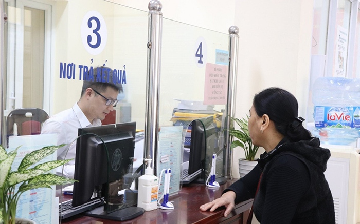 Quận Bắc Từ Liêm thiết lập đường dây nóng giám sát xử lý hồ sơ “làn xanh”: Hành động quyết liệt để thúc đẩy tăng trưởng