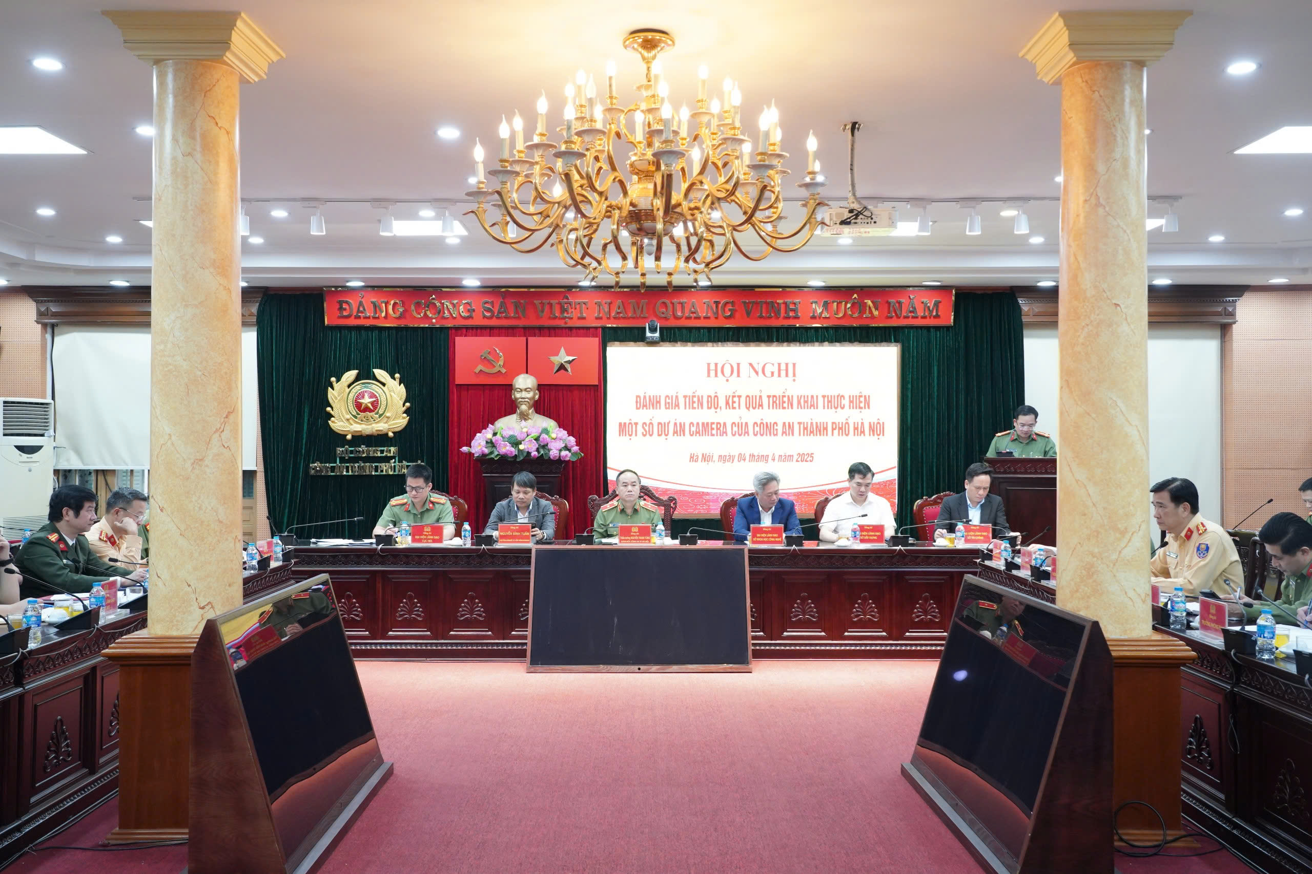 Công an thành phố Hà Nội đẩy mạnh triển khai hệ thống camera thông minh: Đột phá trong bảo đảm an ninh, điều hành giao thông